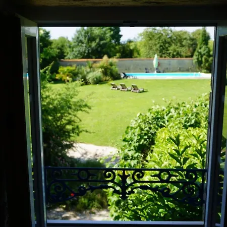 Feriehus Pistoulet Villeneuve-la-Comtesse