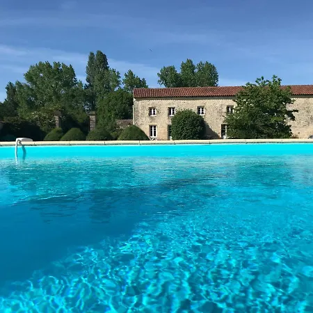 Pistoulet * Villeneuve-la-Comtesse